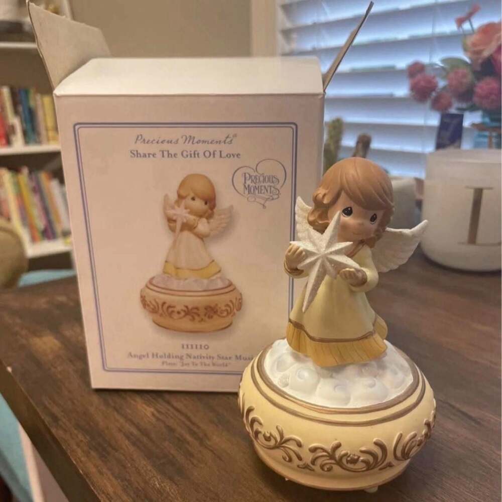 Precious Moments Angel Holding Nativity Star Music Box 111110